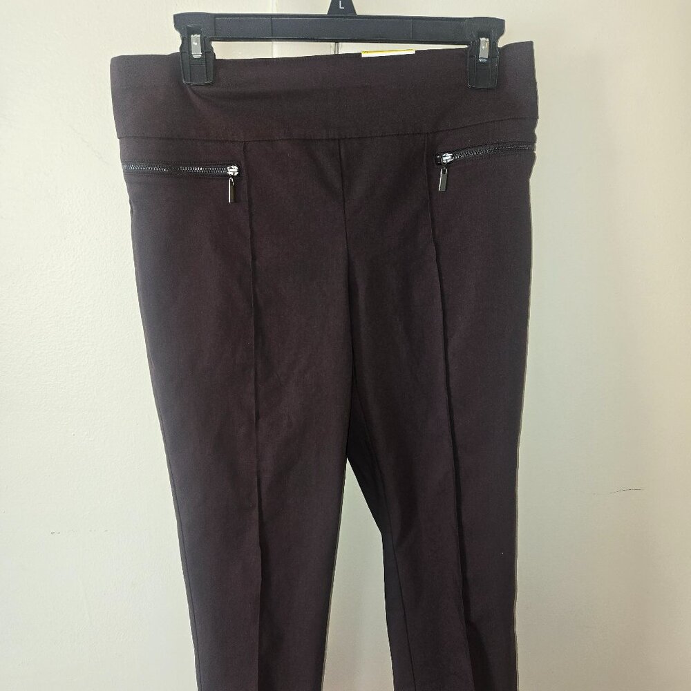 Brown Style & Company Capris pants with Zippered Pockets